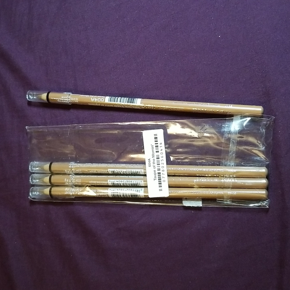 Wet & Wild Eye Pencil -                 **Taupe of the Morning** Set of 5